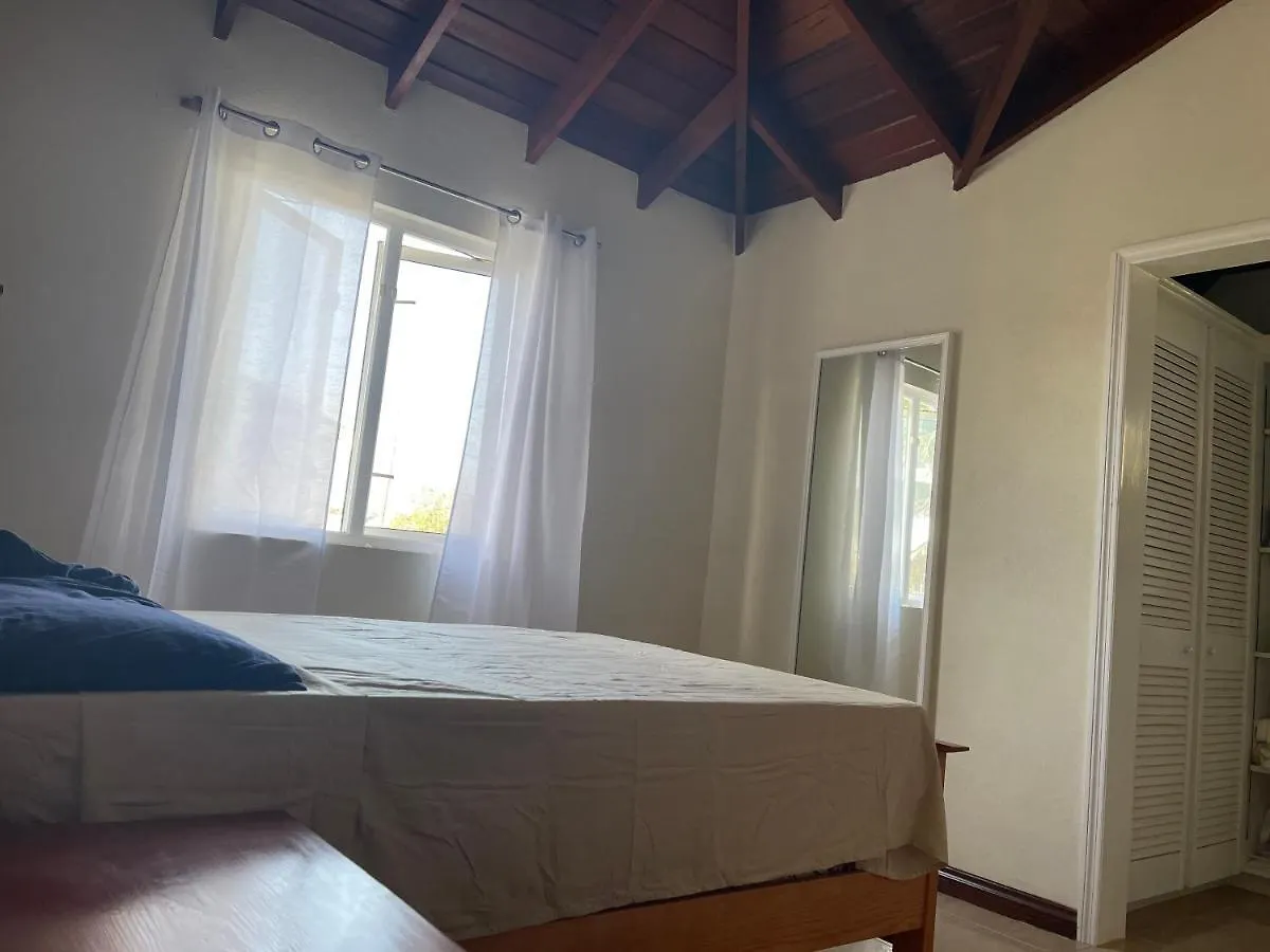 'Moriah' Private Room With Double Bed And Shared Bathroom Saint Philip Homestay